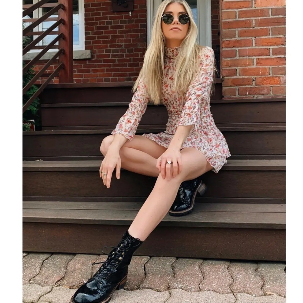 Princess Polly size 4 floral BoHo sheer ruffled mini dress